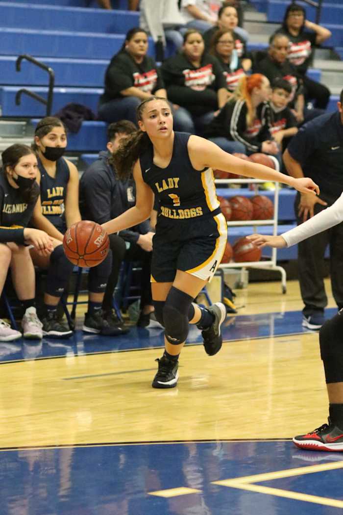 san-antonio-stevens-laredo-alexander-girls-basketball-playoffs00009